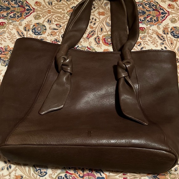 FRYE Nora knotted tote BNWT color is Khaki $248 - Picture 9 of 16